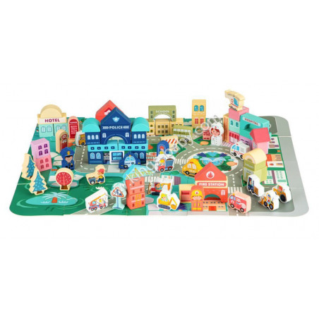 Ville avec 121 cubes et éléments sur tapis puzzle éducatif