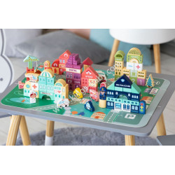 Ville avec 121 cubes et éléments sur tapis puzzle éducatif