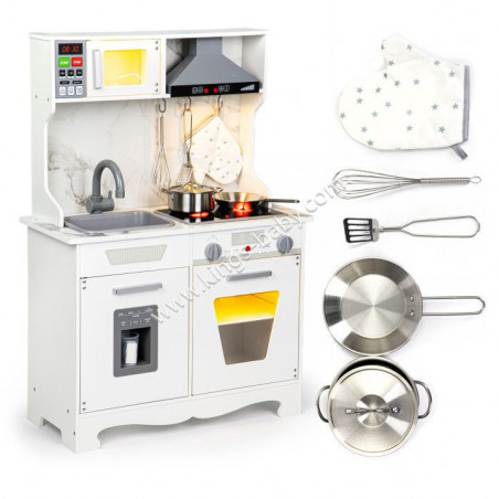 Cuisine en bois avec sons, lumières et accessoires