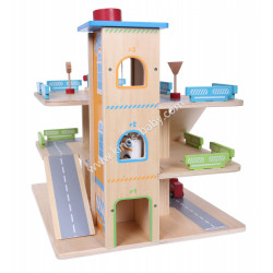 Grand garage en bois avec ascenseur, voitures et panneaux de signalisation